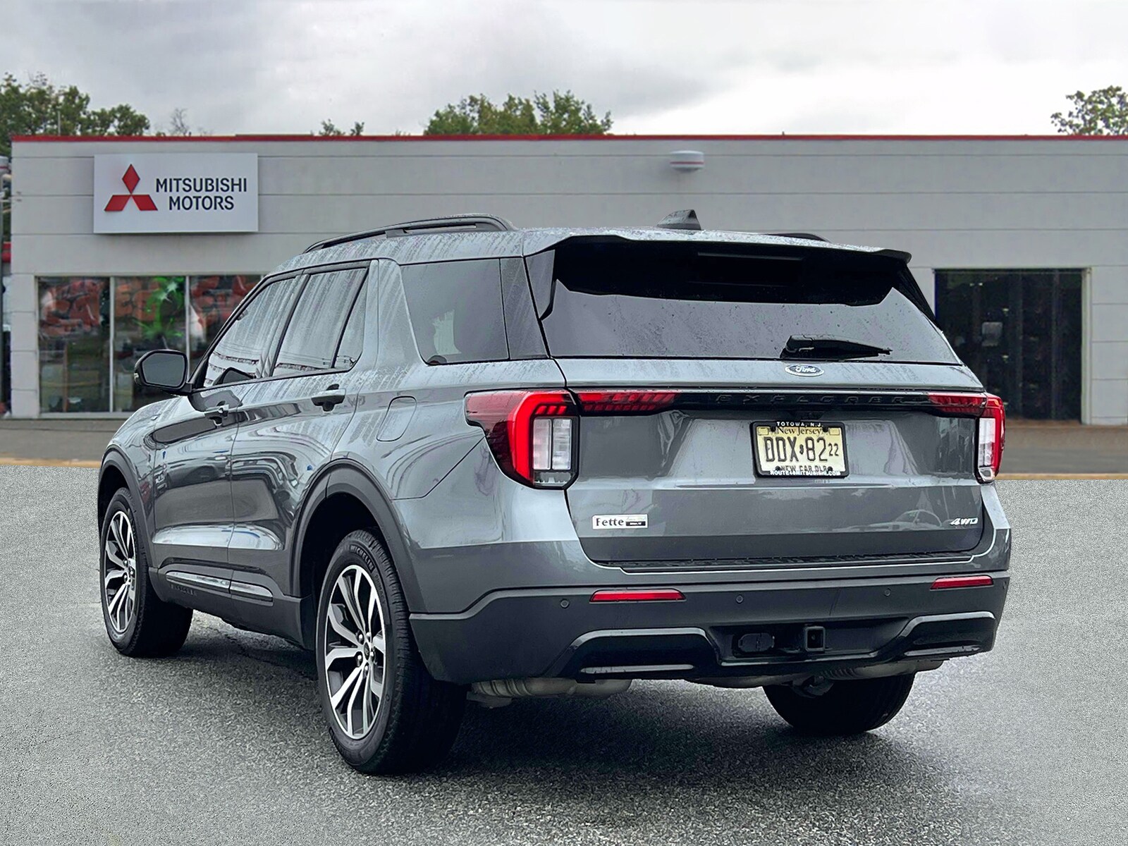 Vehicle image 5 of 29