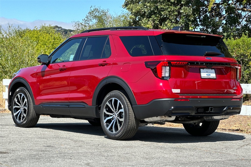 Vehicle image 8 of 29