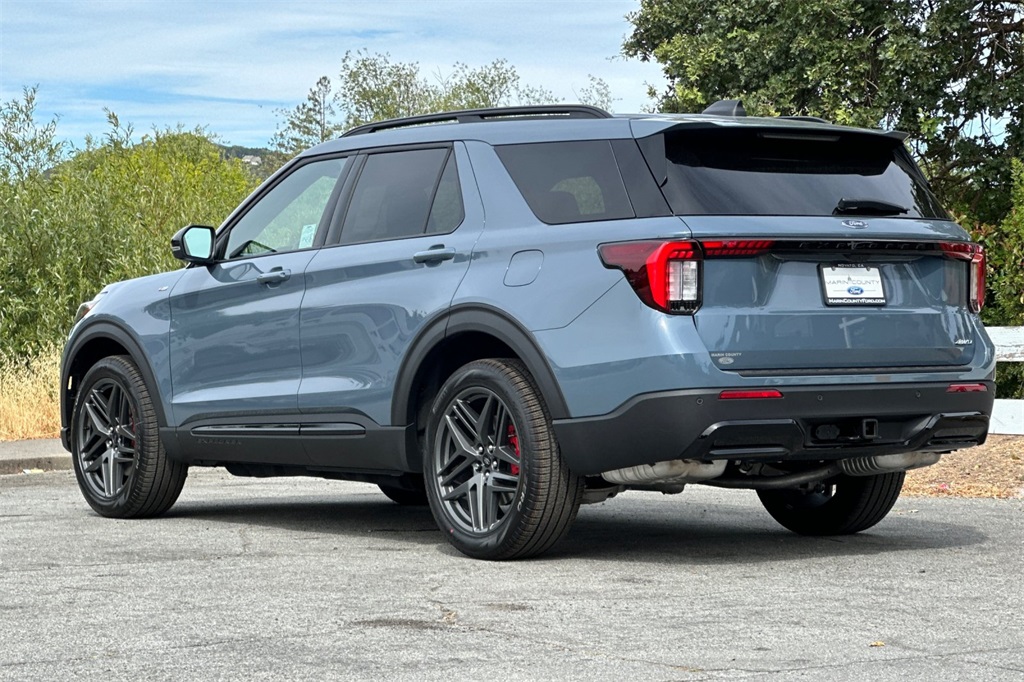 Vehicle image 8 of 29
