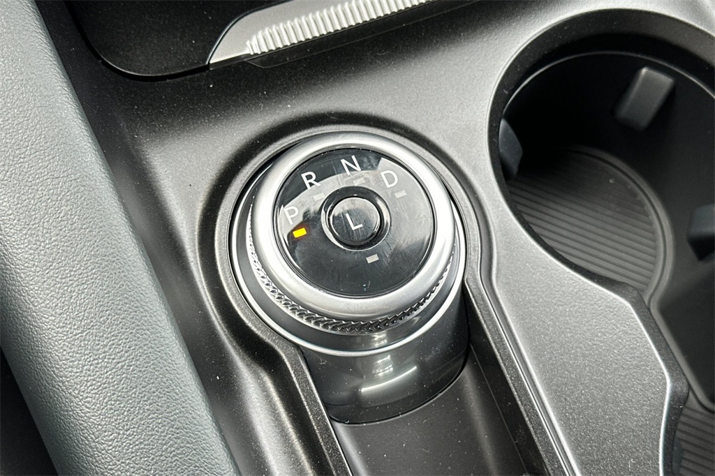 Vehicle image 26 of 29