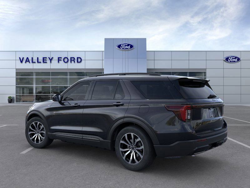 Vehicle image 7 of 23