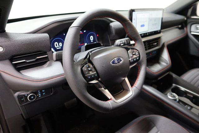 Vehicle image 16 of 33