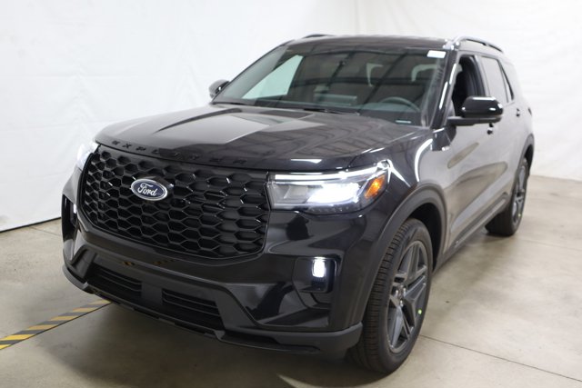 Vehicle image 2 of 33