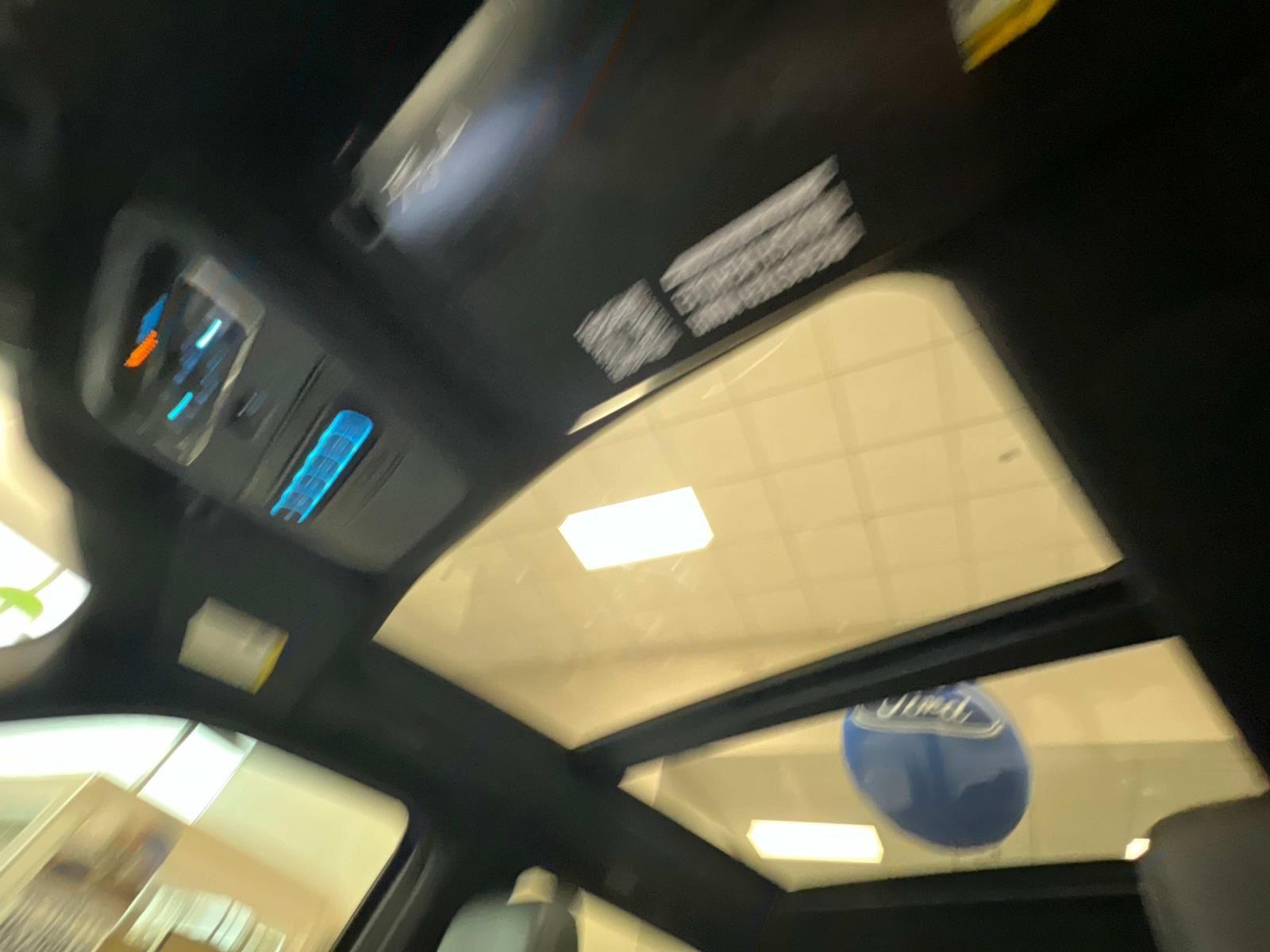 Vehicle image 37 of 57