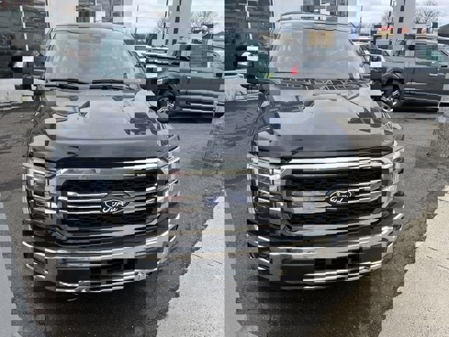 Vehicle image 2 of 18