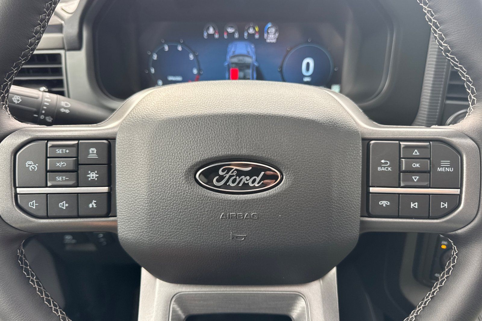 2025 Ford F-150 Lariat Image 16 of 27