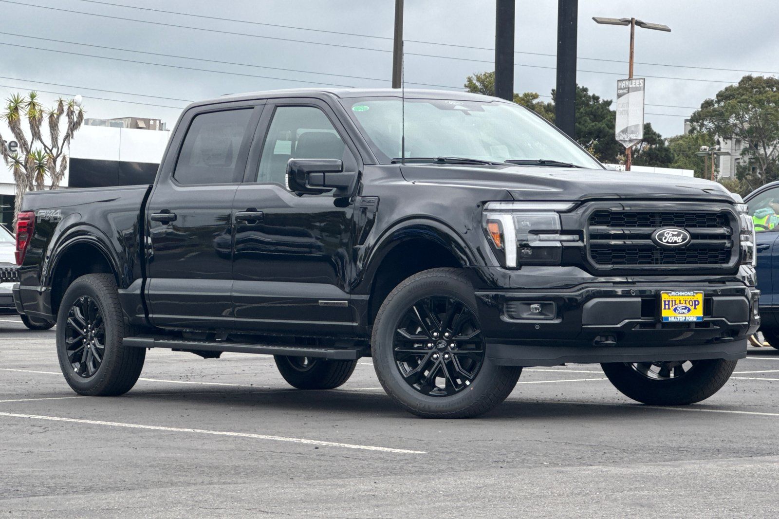 2025 Ford F-150 Lariat Image 4 of 27