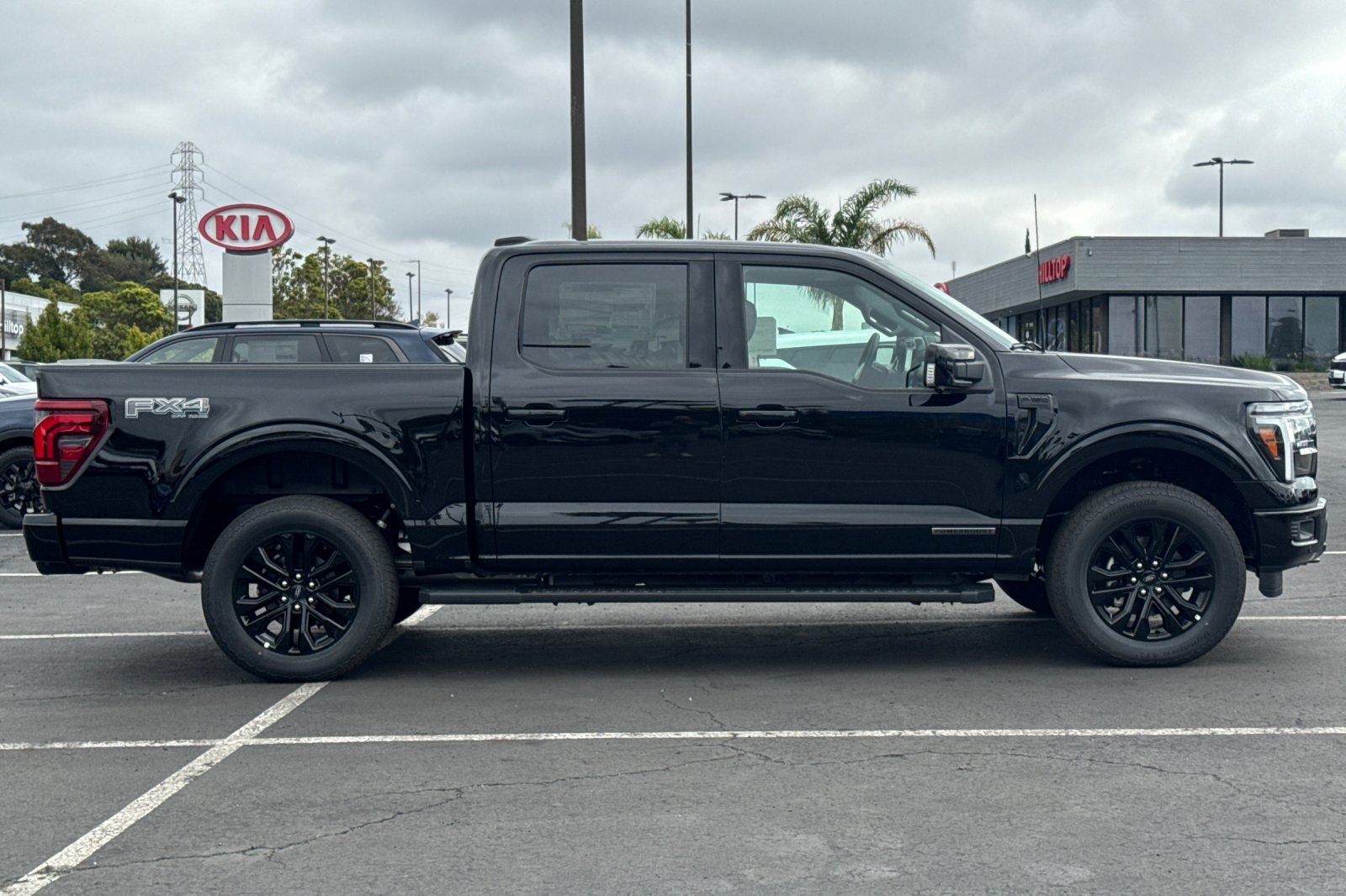 2025 Ford F-150 Lariat Image 5 of 27