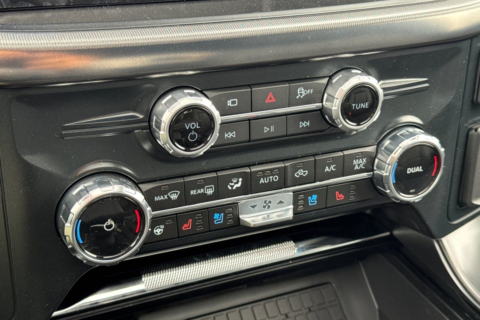 2025 Ford F-150 Lariat Image 21 of 27