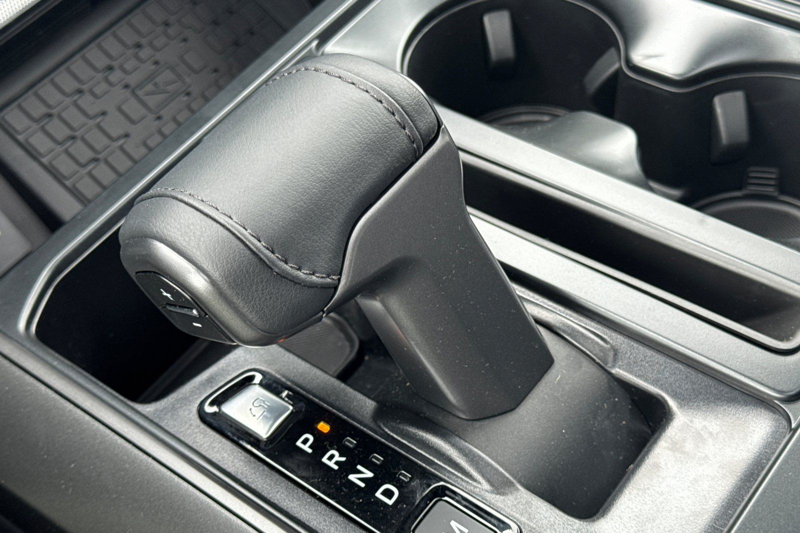 2025 Ford F-150 Lariat Image 23 of 27