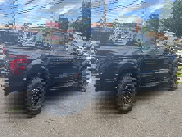 Vehicle image 5 of 25