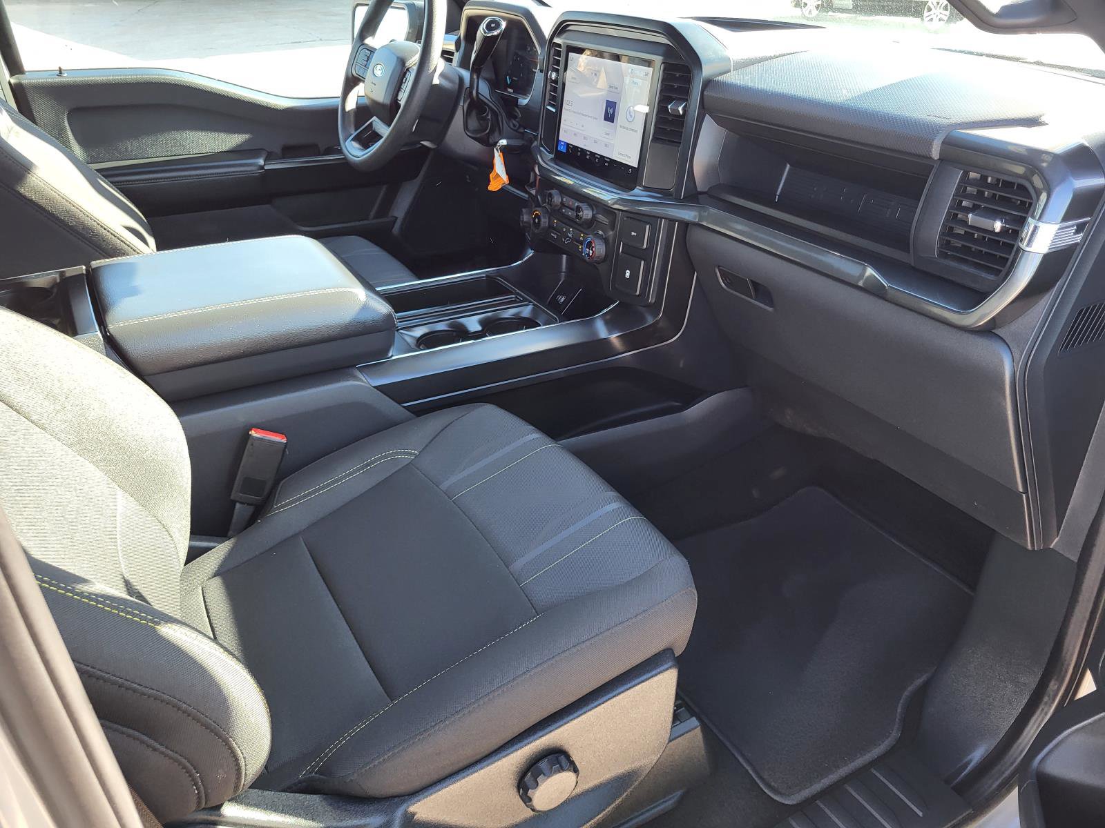 2025 Ford F-150 STX Image 14 of 28