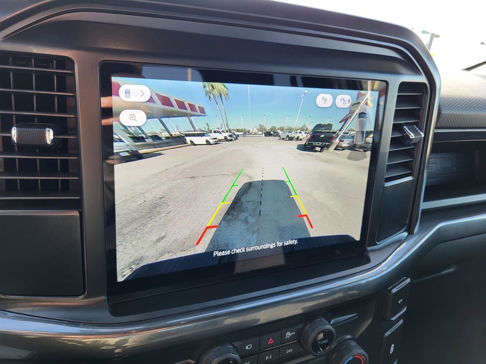 2025 Ford F-150 STX Image 18 of 28