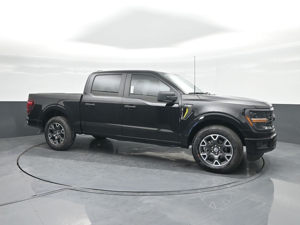 Vehicle image 5 of 32