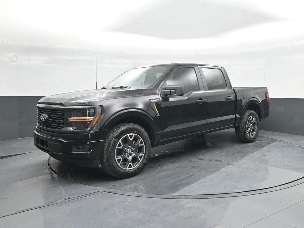 Vehicle image 10 of 32