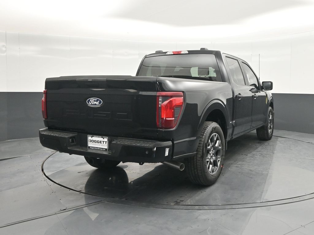 Vehicle image 9 of 32