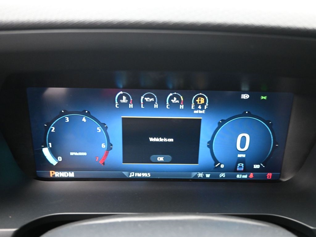 Vehicle image 14 of 32