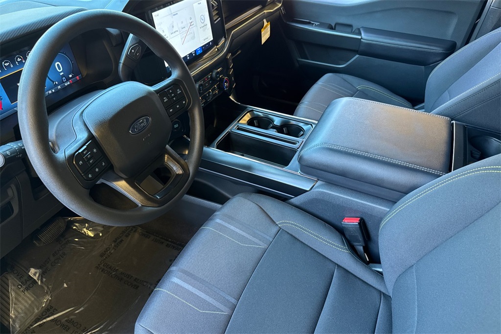 Vehicle image 10 of 26