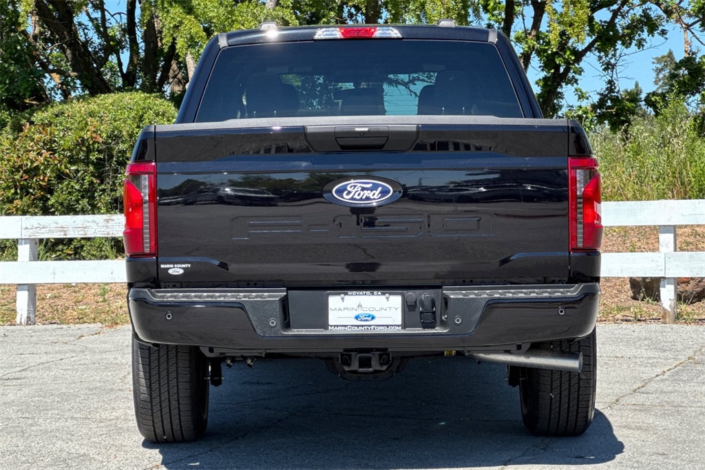 Vehicle image 8 of 26
