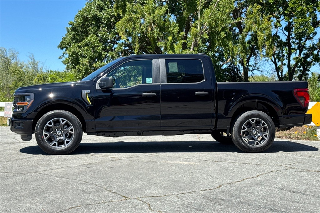Vehicle image 9 of 26