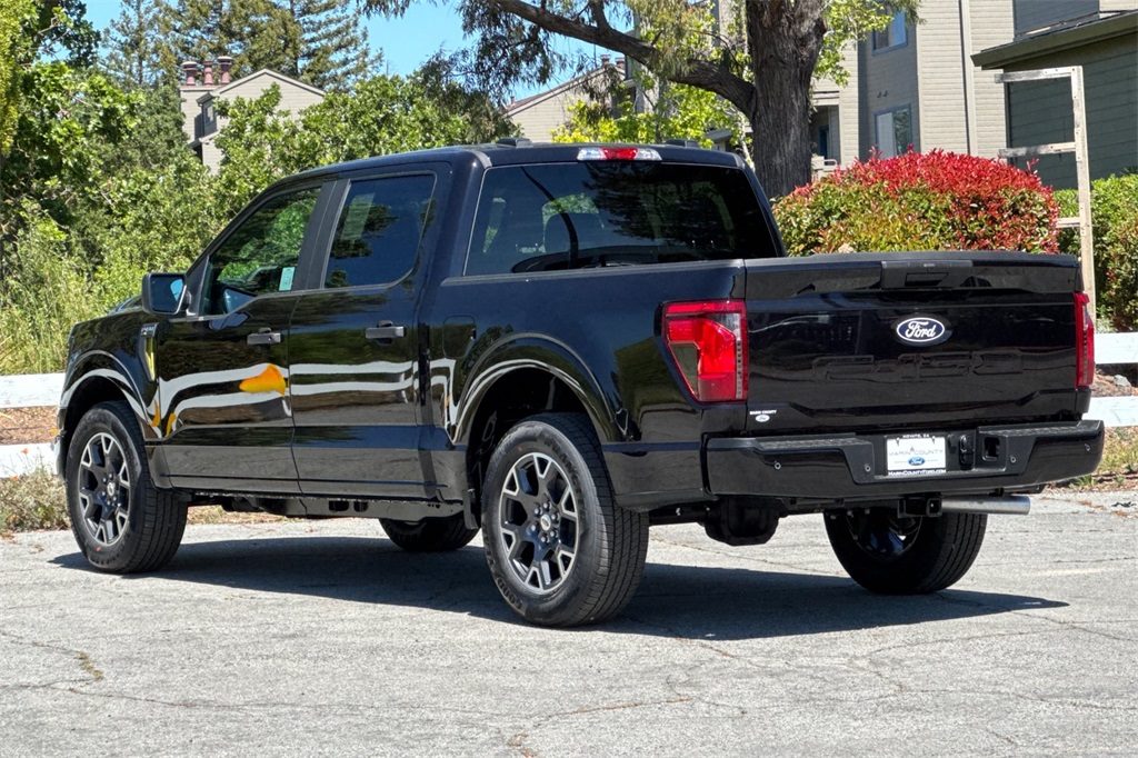 Vehicle image 7 of 26