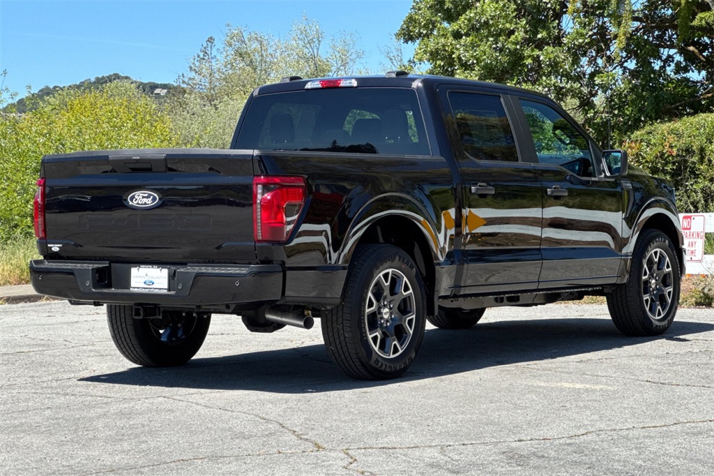 Vehicle image 6 of 26