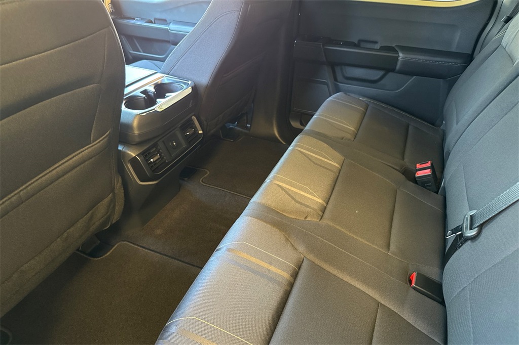 Vehicle image 12 of 26
