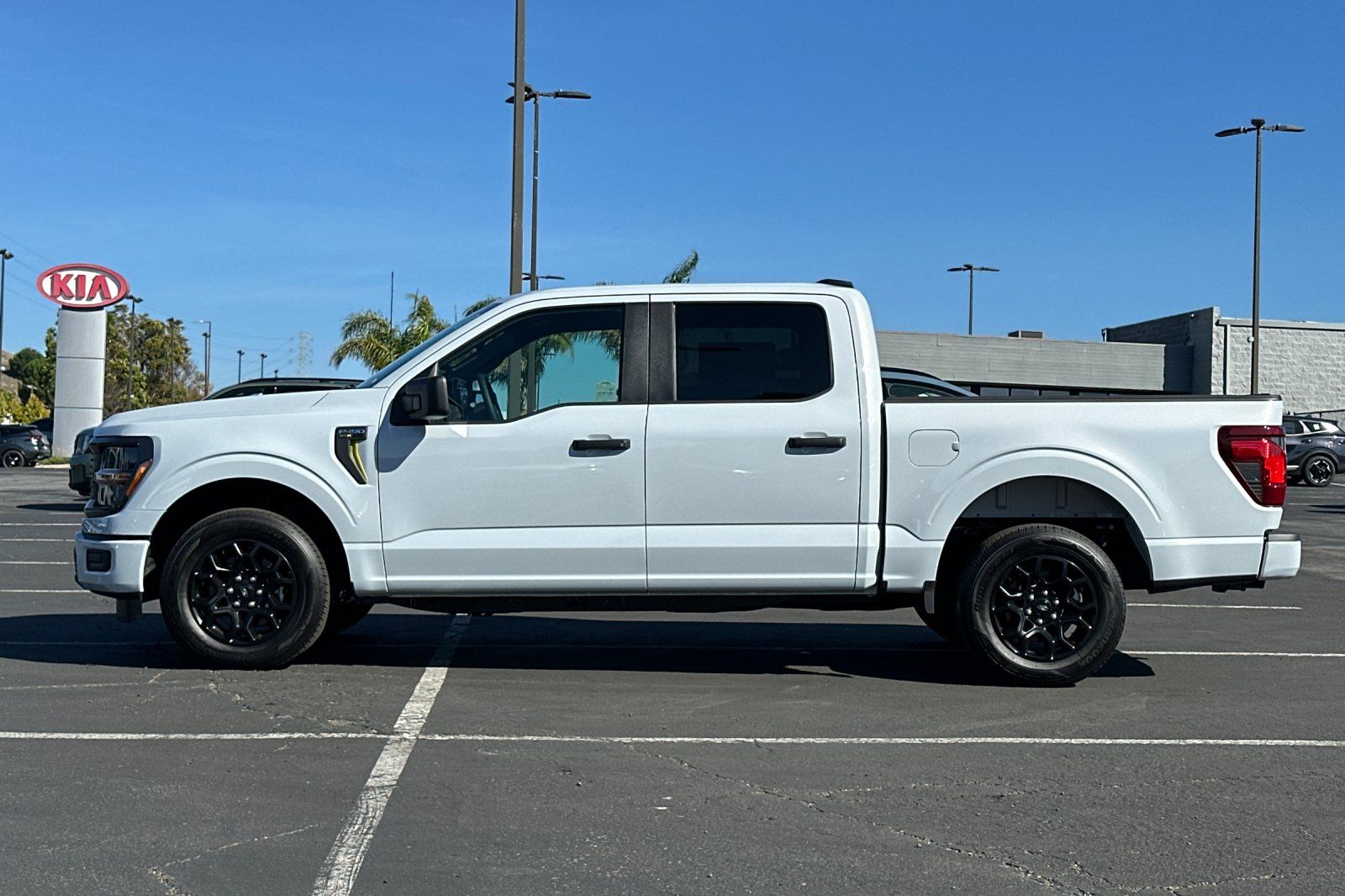 2025 Ford F-150 STX Image 9 of 25