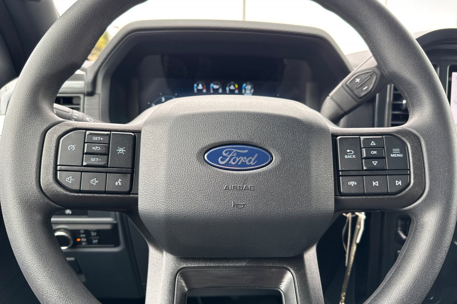 2025 Ford F-150 STX Image 16 of 25