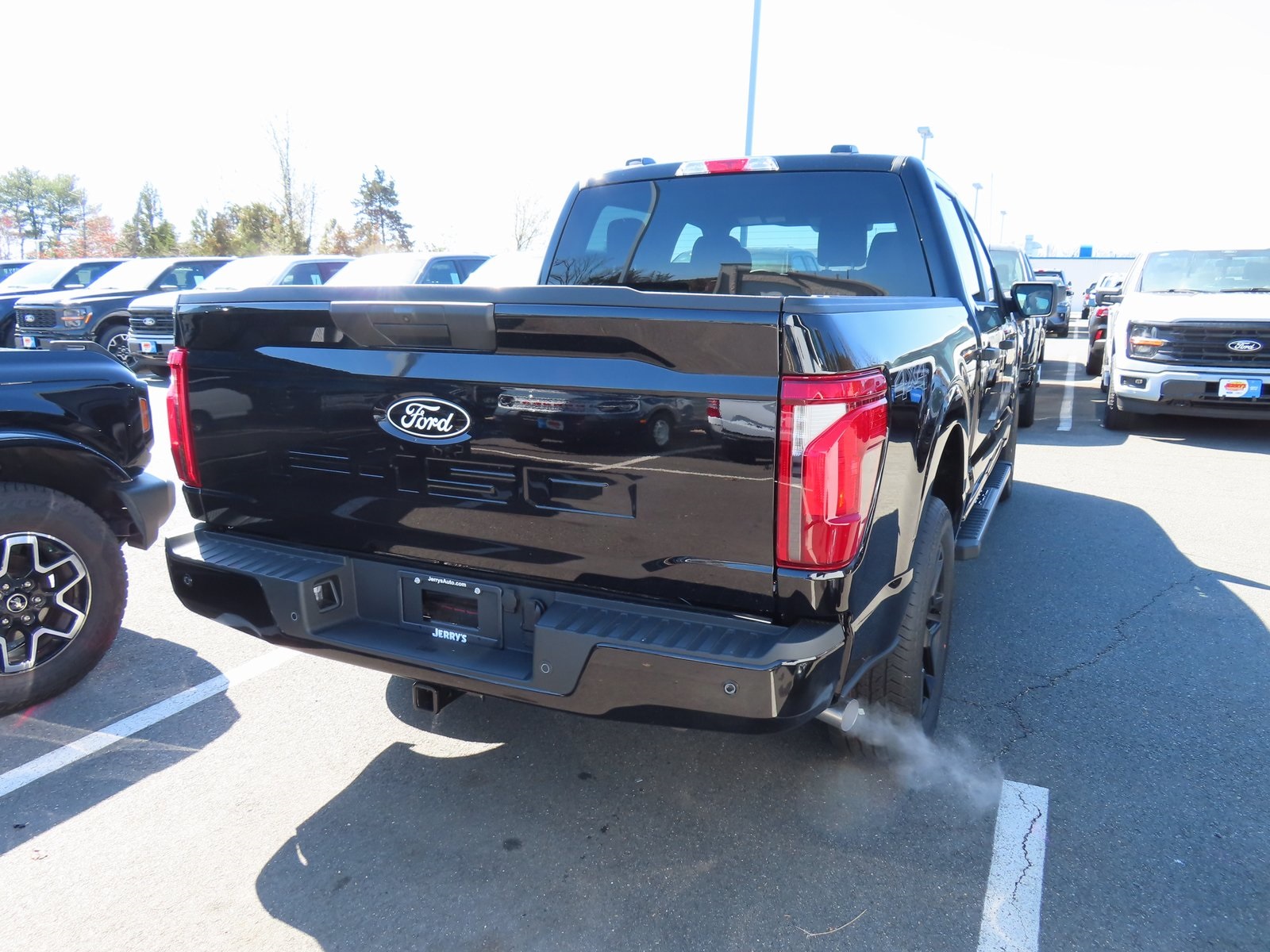 Vehicle image 9 of 39