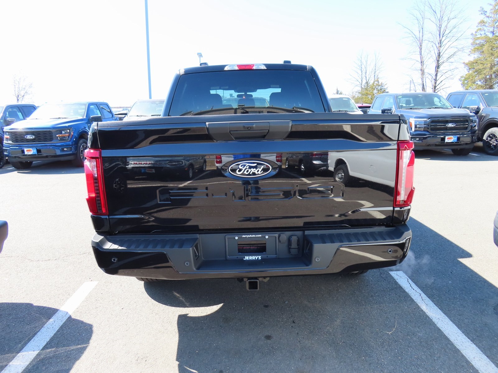 Vehicle image 13 of 39