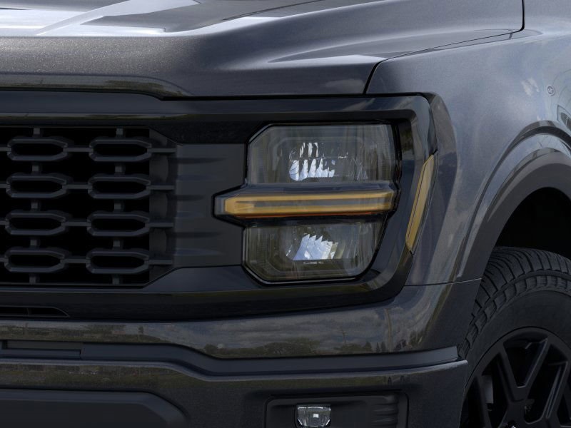 Vehicle image 35 of 39