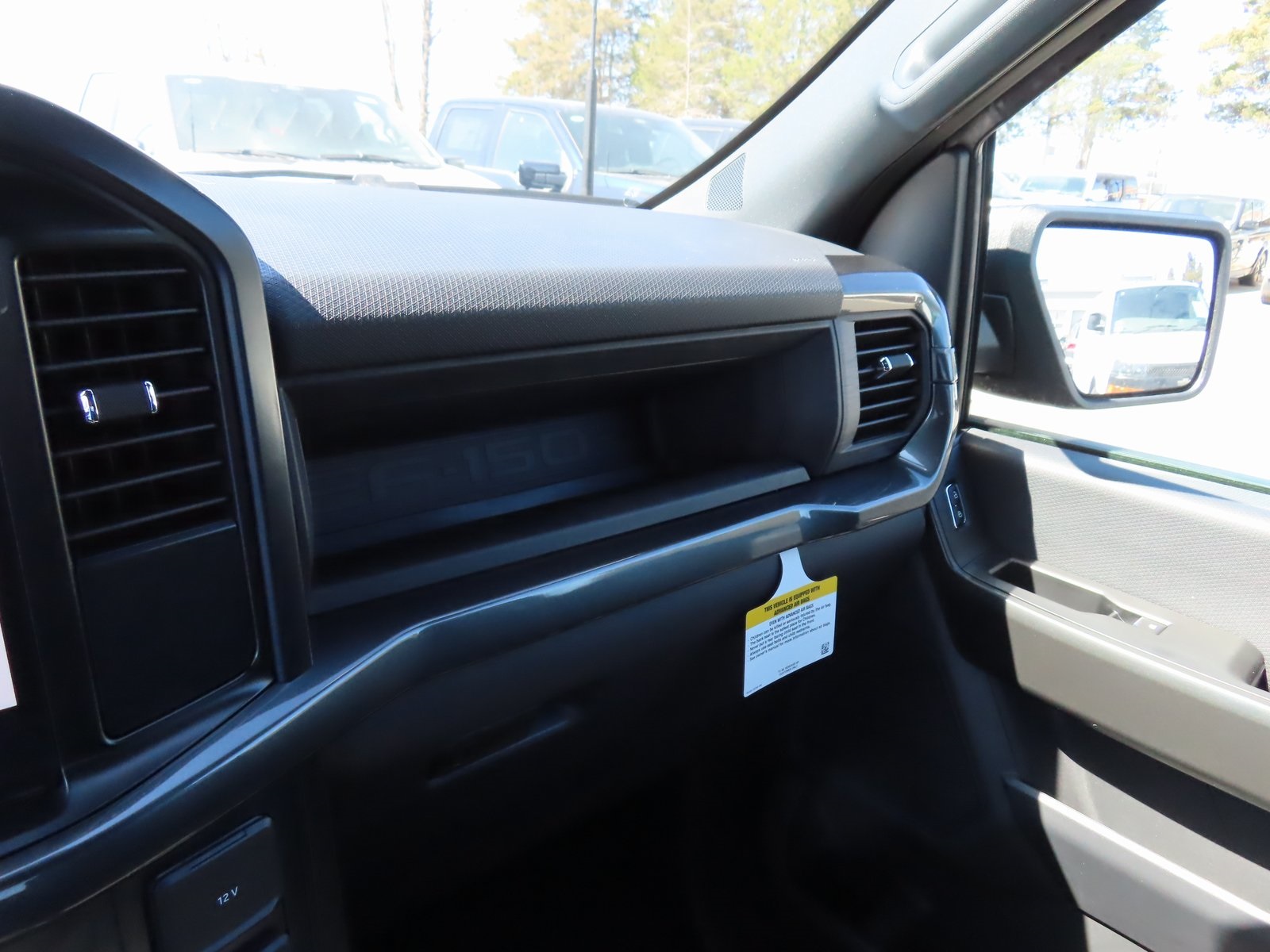 Vehicle image 20 of 39