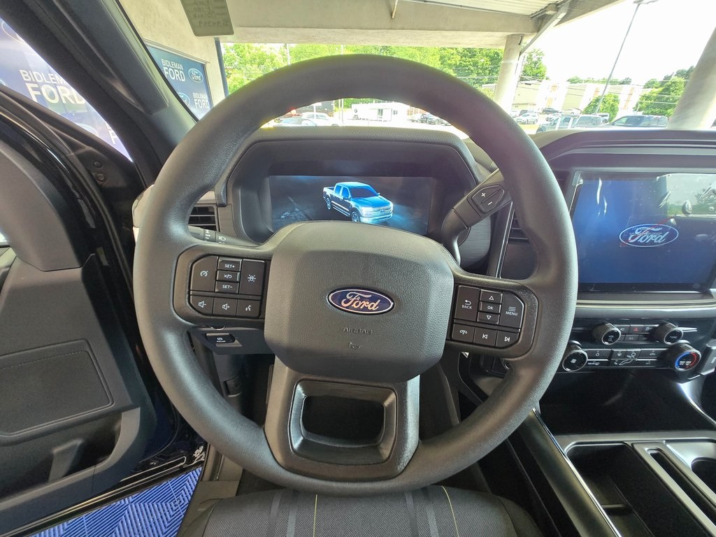 Vehicle image 14 of 27