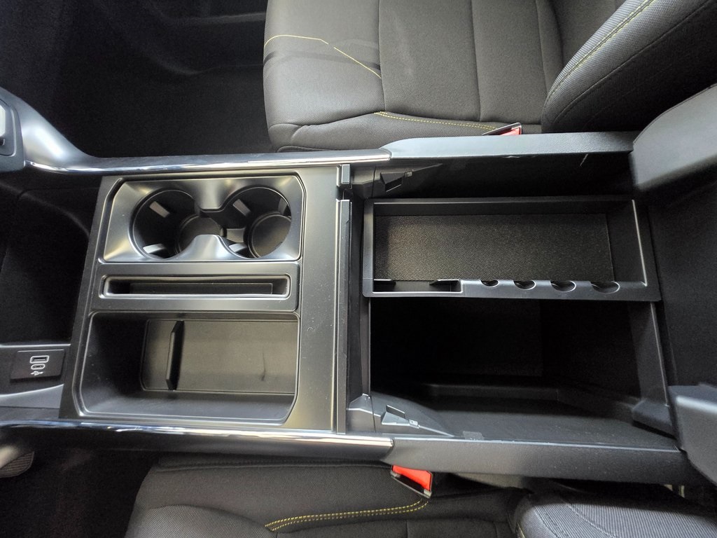Vehicle image 24 of 27