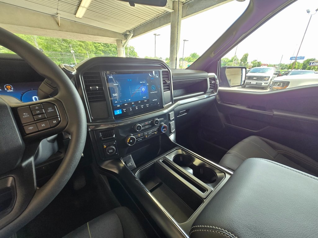 Vehicle image 12 of 27