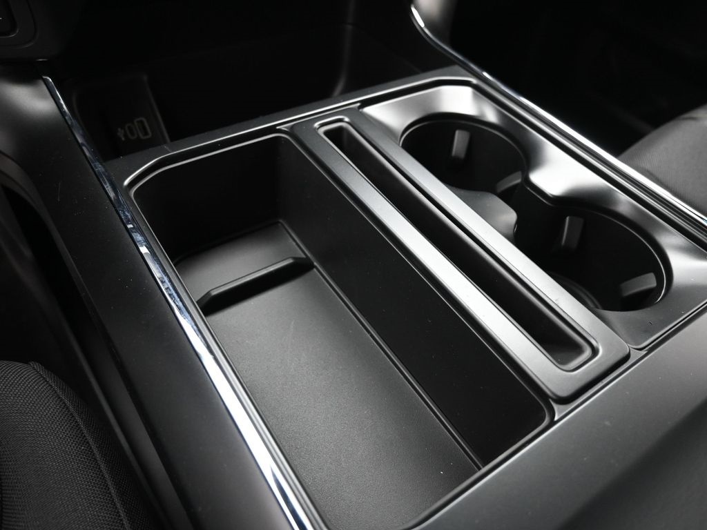 Vehicle image 33 of 33