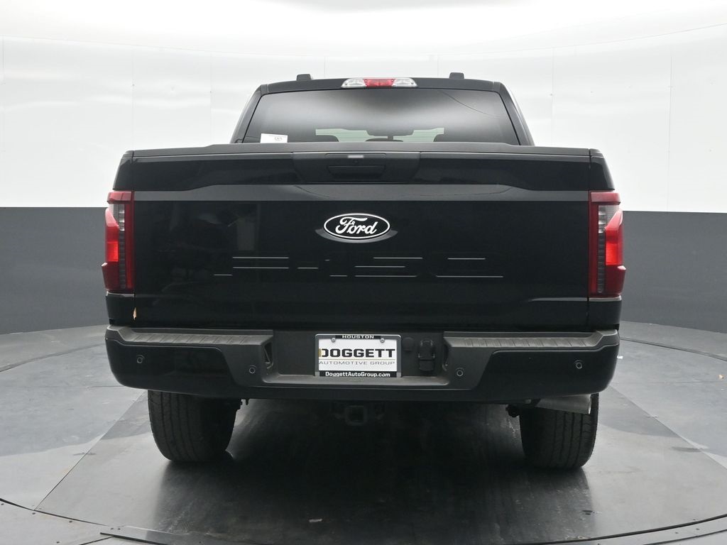 Vehicle image 4 of 33