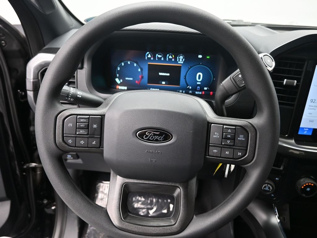 Vehicle image 32 of 33