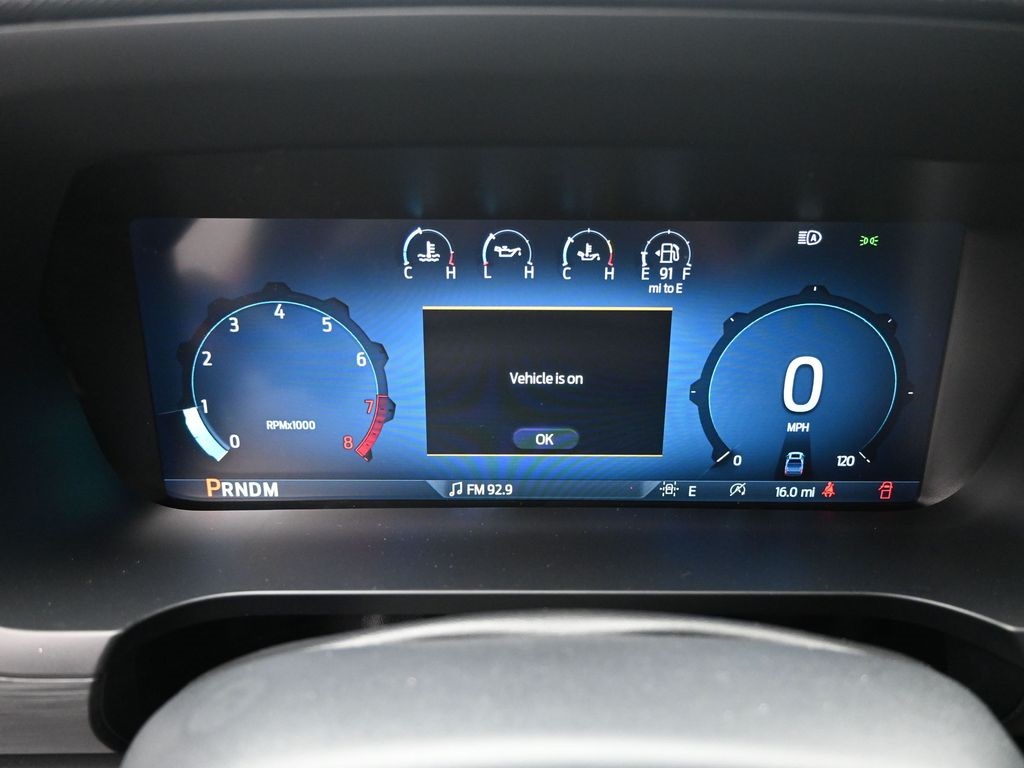 Vehicle image 14 of 33
