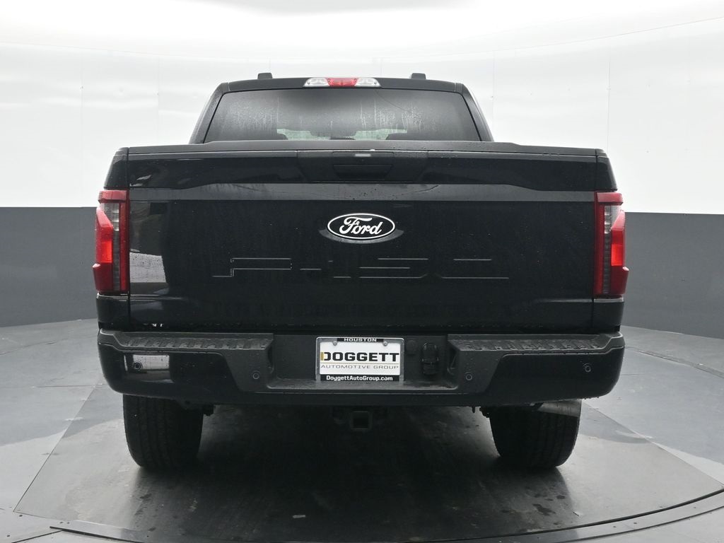 Vehicle image 4 of 33