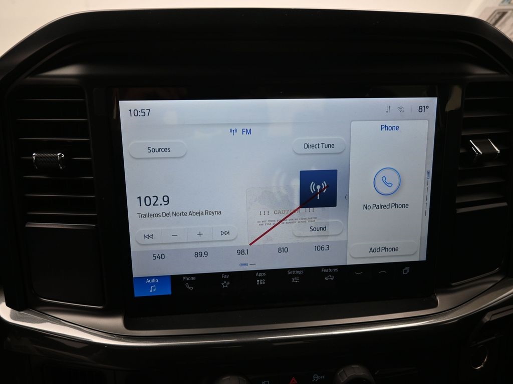Vehicle image 13 of 33