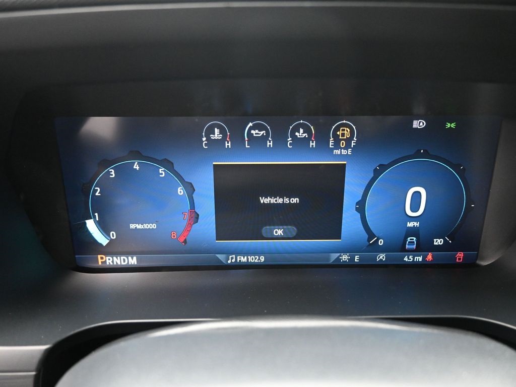 Vehicle image 14 of 33