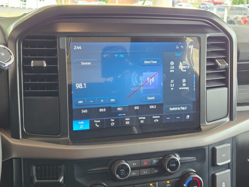 Vehicle image 17 of 31