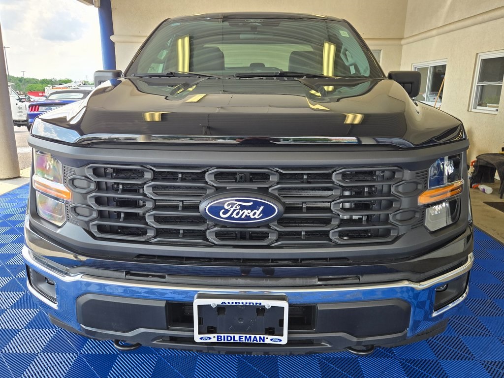Vehicle image 24 of 31
