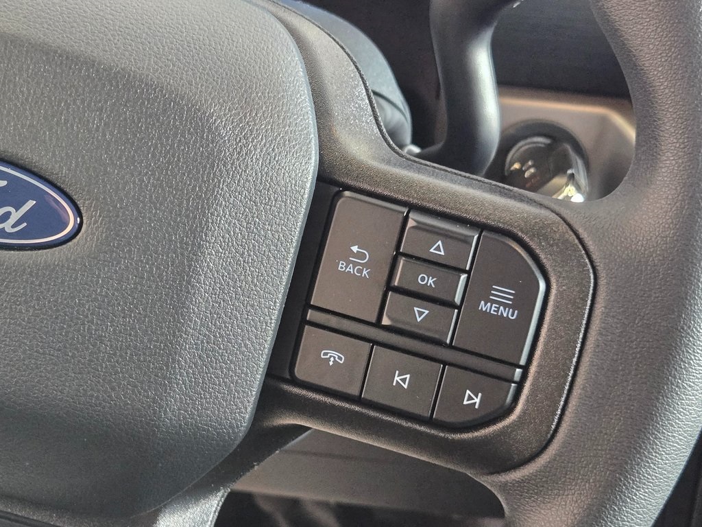 Vehicle image 23 of 31