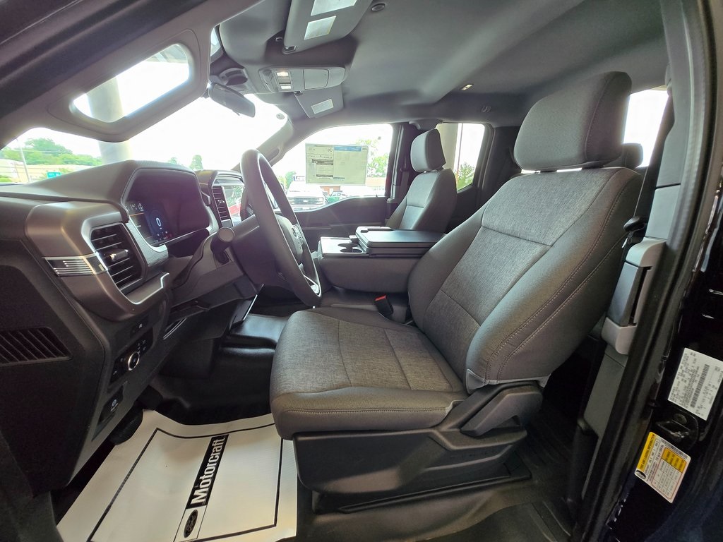 Vehicle image 7 of 31