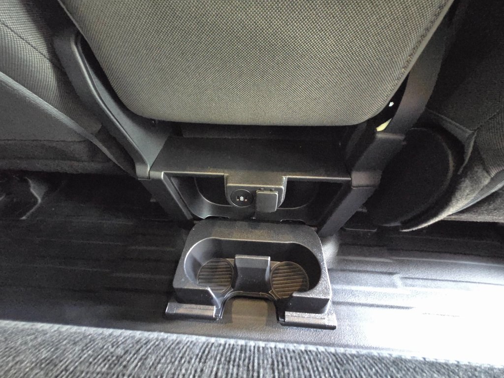 Vehicle image 26 of 31