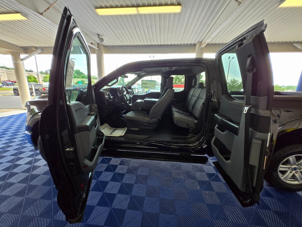 Vehicle image 29 of 31
