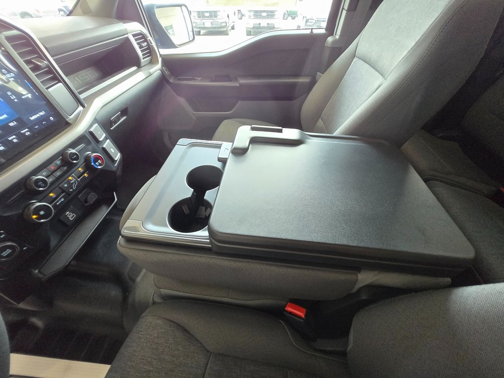Vehicle image 18 of 31